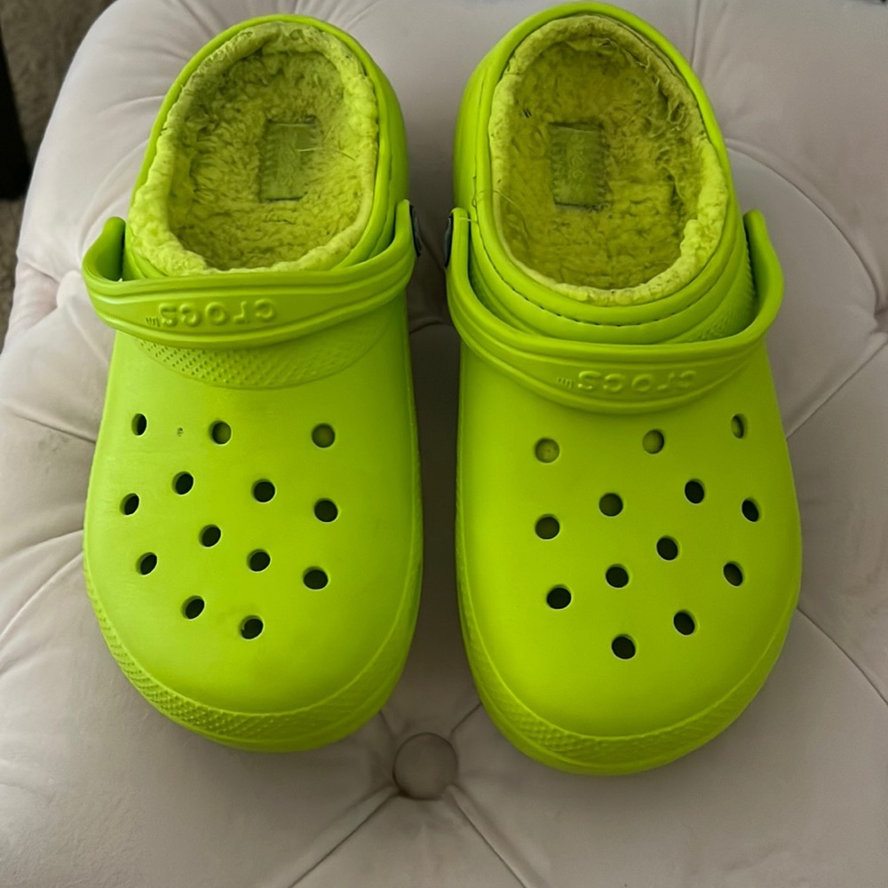 - crocs size 4